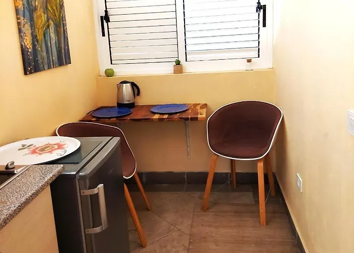 Будинок відпочинку Cheap Studio, Wifi Free Adeje House