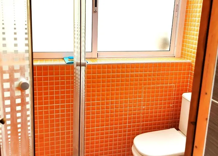 Cheap Studio, Wifi Free Adeje House Будинок відпочинку *